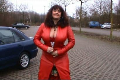 leder milf